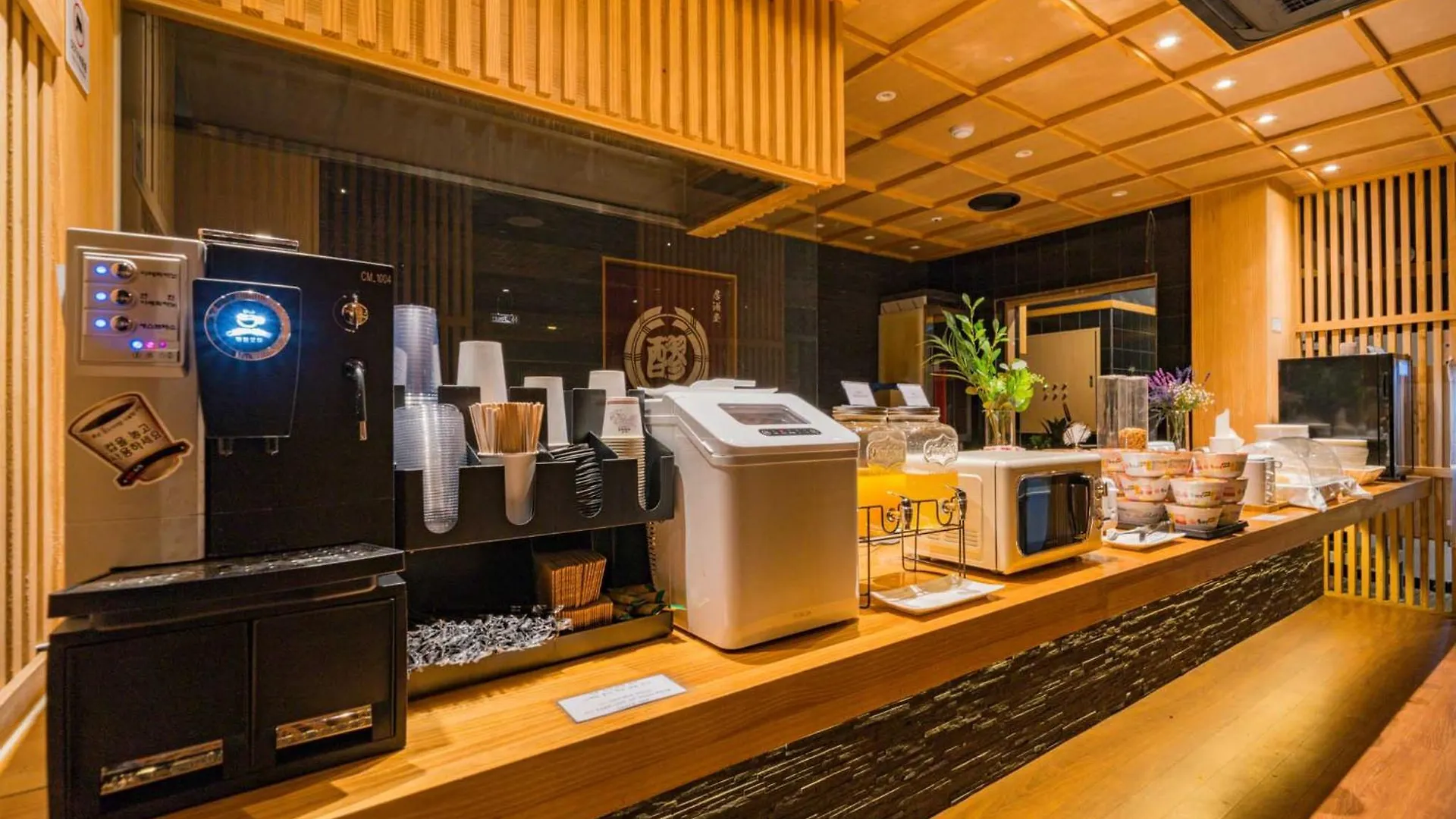 Incheon Airport Hotel Seattle 3*,  South Korea