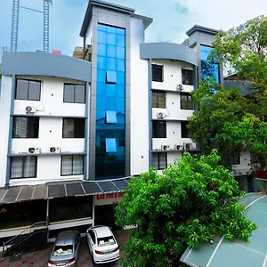 ** Hotel Kay Pee's Grande India