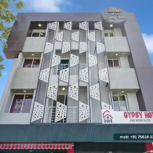 *** Hotel Gypsy Cusat India